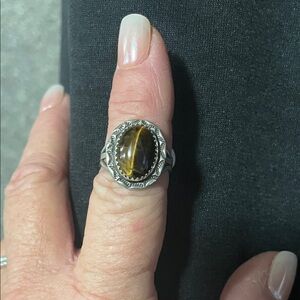 Tiger eye and sterling silver woman’s ring
